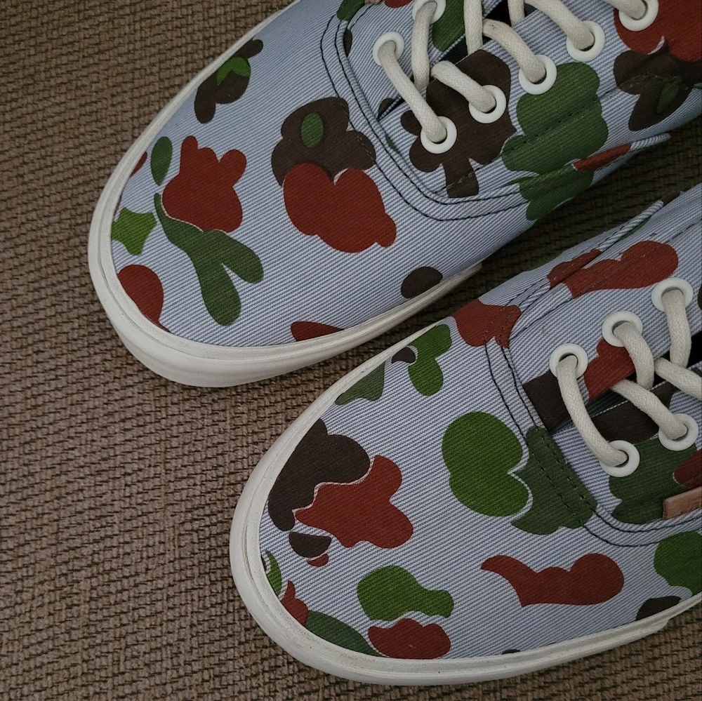 VANS MEN'S ABSTRACT PRINT LACE UP SNEAKERS